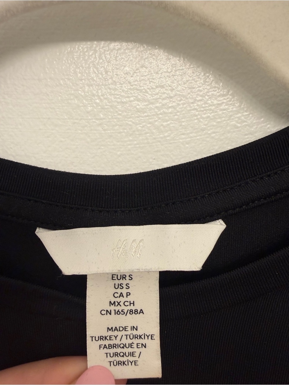 H&M Black Tee - Picture 3 of 3
